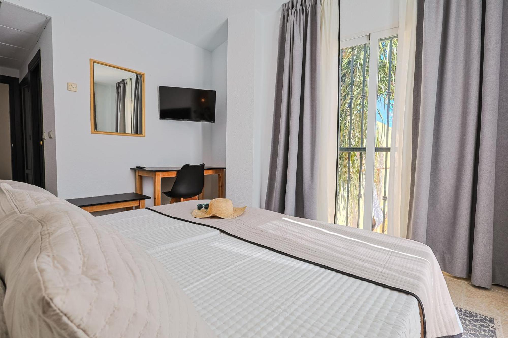 Hotel Olas De Almuñécar Εξωτερικό φωτογραφία