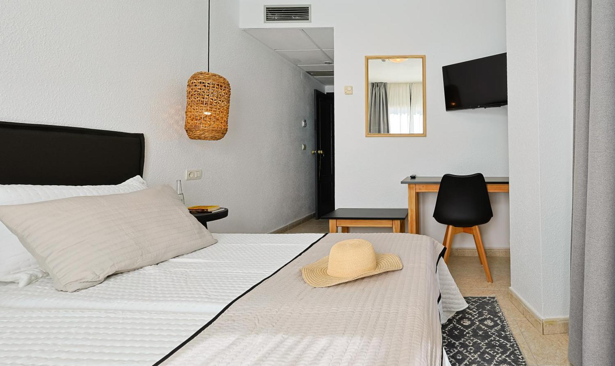 Hotel Olas De Almuñécar Εξωτερικό φωτογραφία